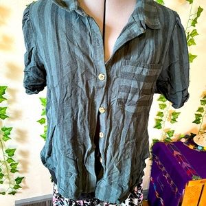 Vintage style button up top